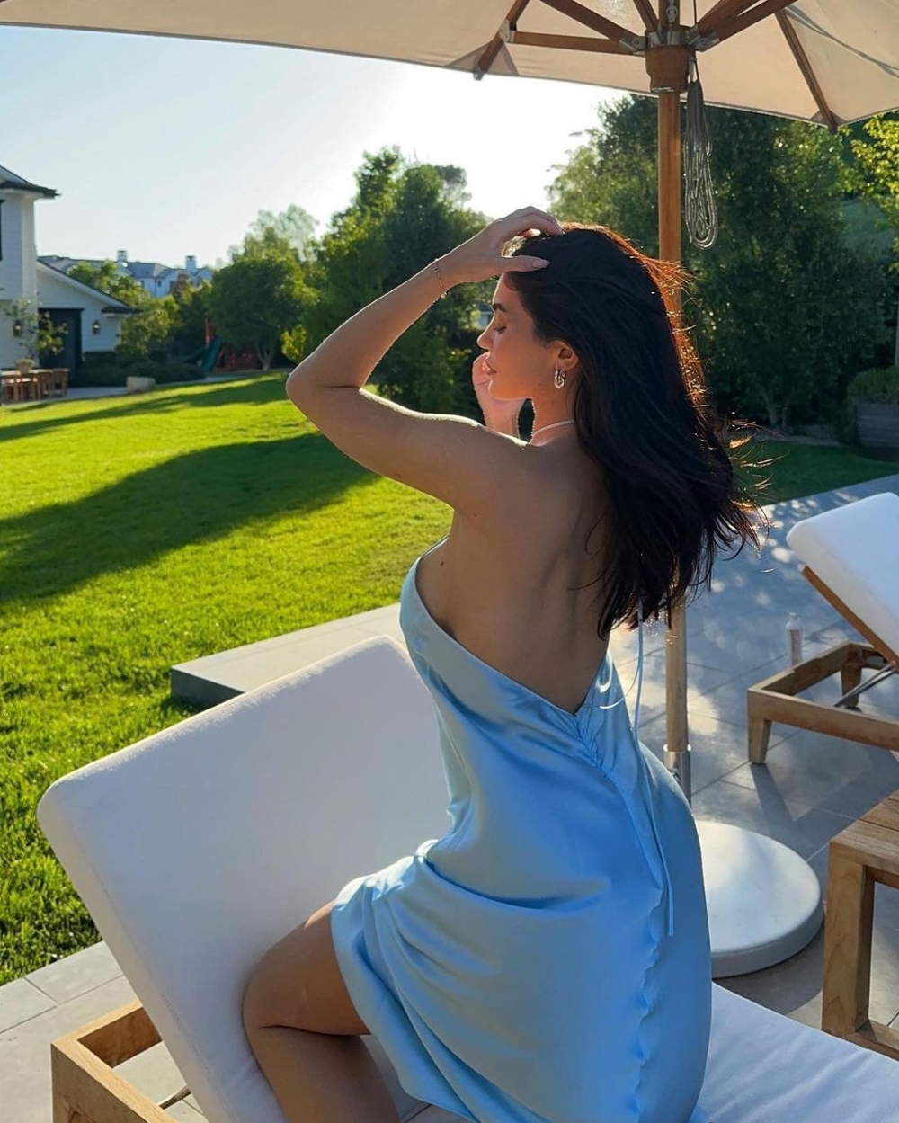 It Girl Kylie Jenner曾經佩戴LIÉ STUDIO的首飾。