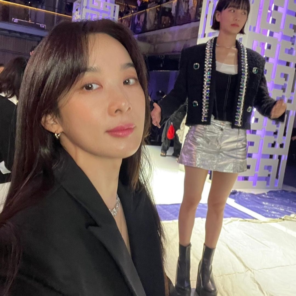 同女主朴桂瑛關係超好。