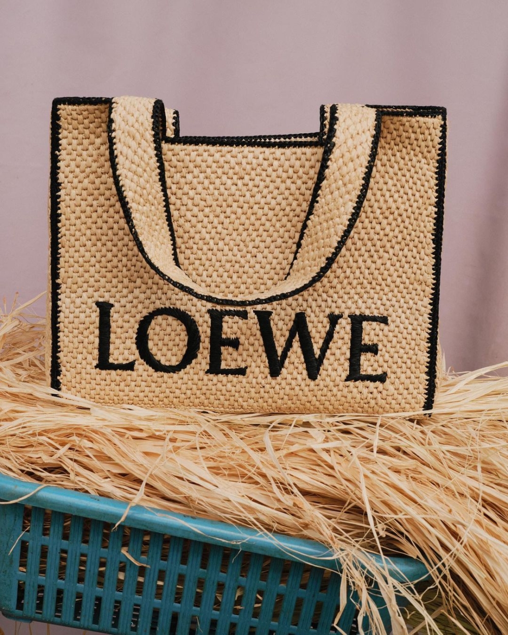 這次LOEWE拿下寶座。