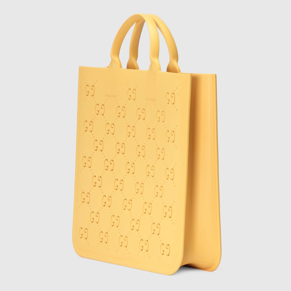 外觀同樣採用凸起紋理和凸顯 GG 字母的鏤空設計