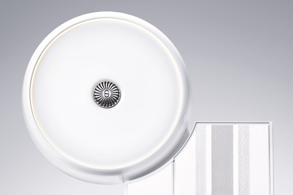 藏有CD Logo的設計。