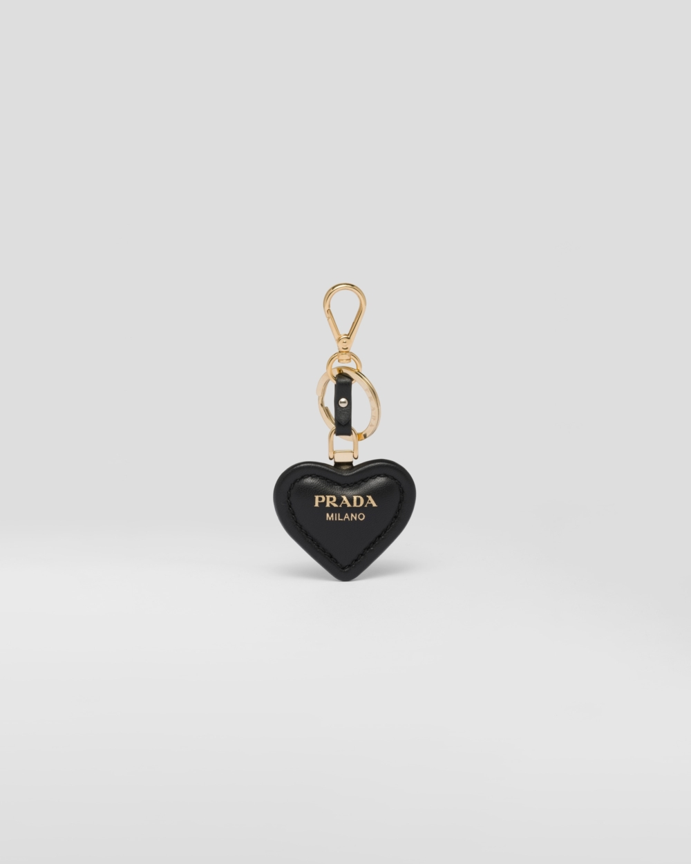 鑰匙圈吊飾造型推薦:Prada納帕軟皮鑰匙圈