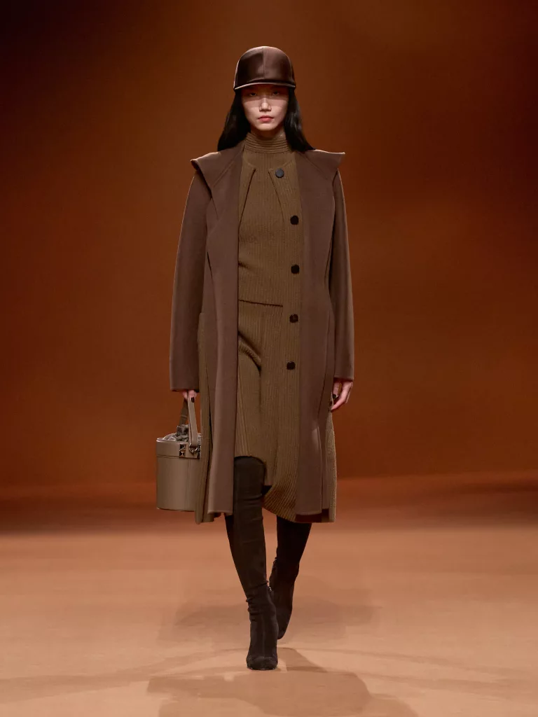 Hermès FW23秀場圖。