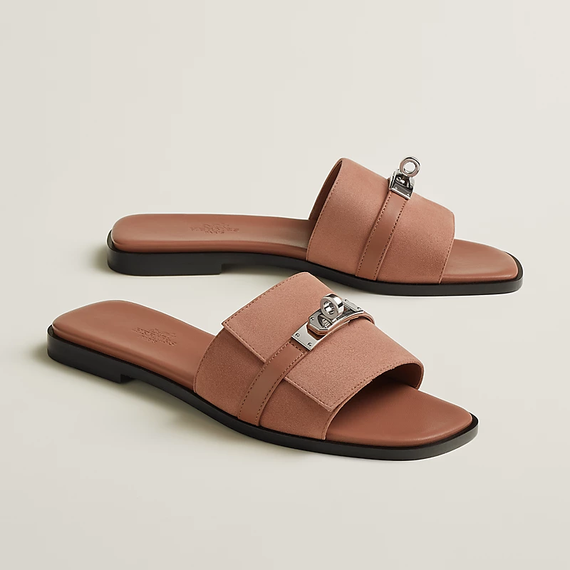 珠光玫瑰色的Giulia Sandal。