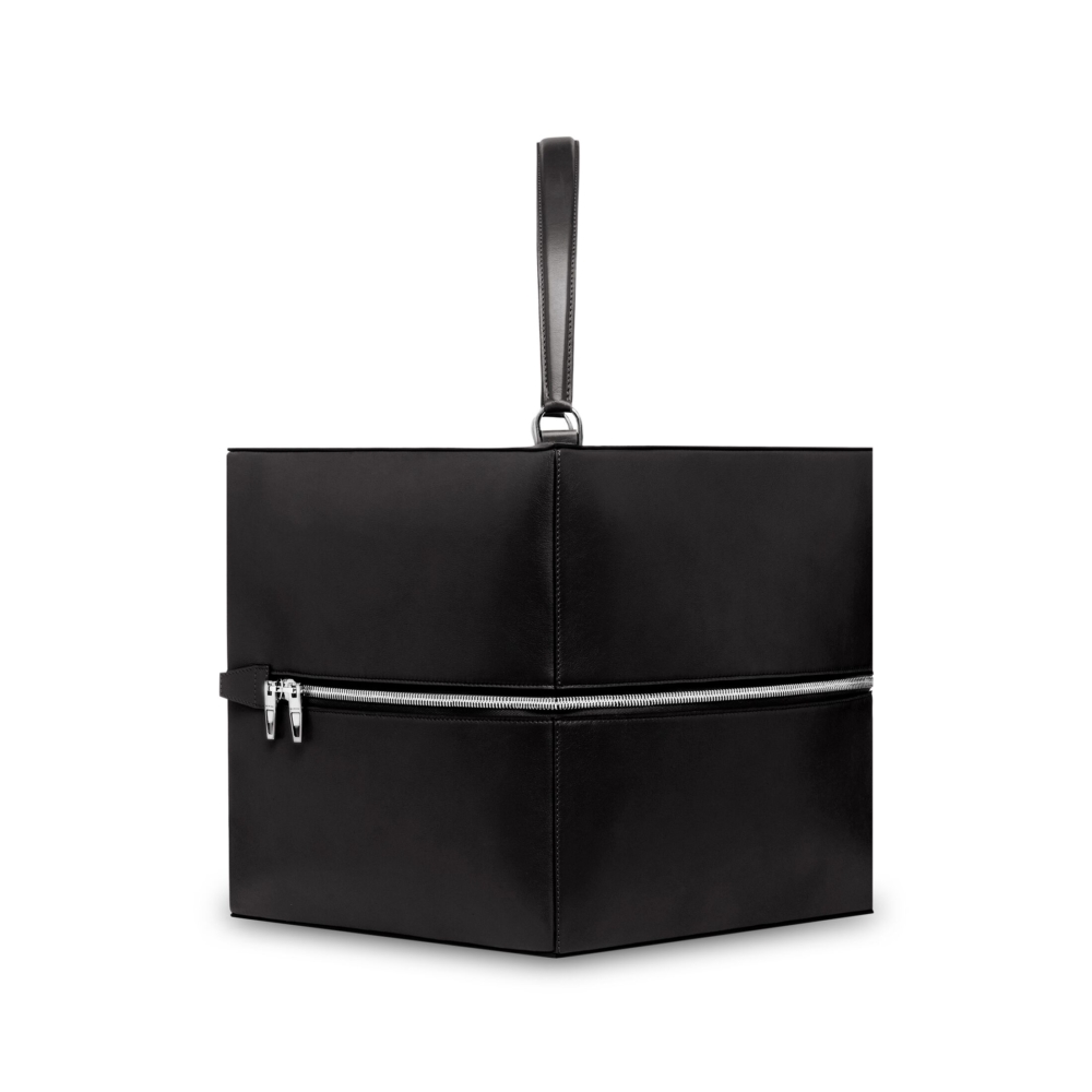 Women's 4X4 Large Bag in Black。