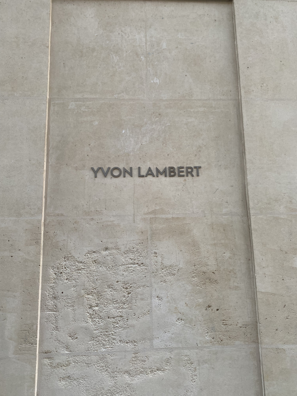Yvon Lambert。