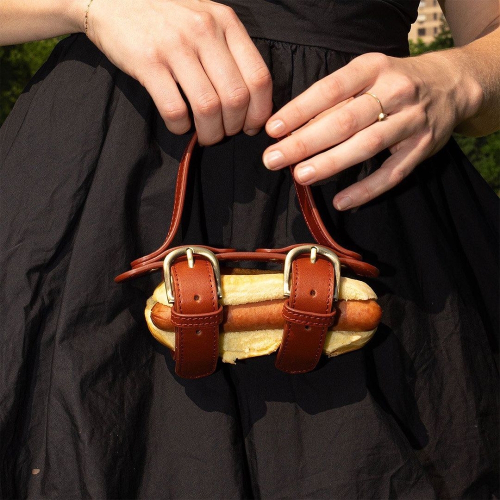 Hot Dog Purse。