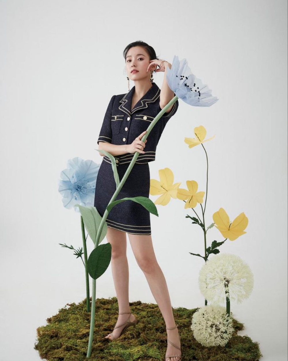 韓孝周參與韓國「Binggrae 小姐(微笑小姐)」選美比賽獲選第一而出道