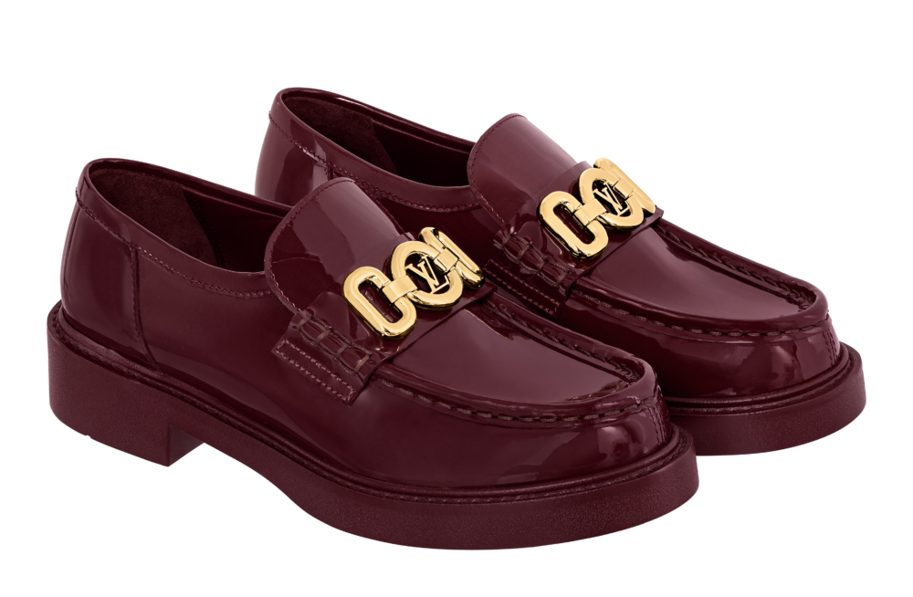 酒紅色的Academy Flat Loafer。