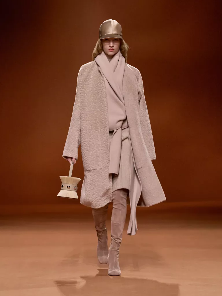 Hermès FW23秀場圖。