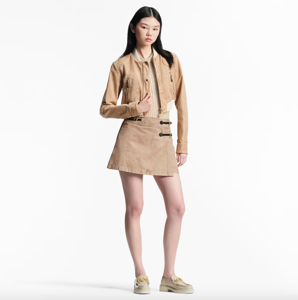 象牙白的Academy Flat Loafer實穿。