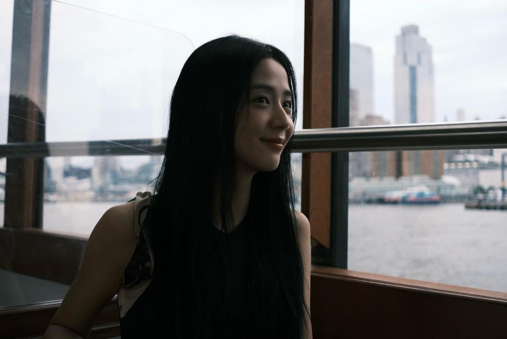 灰暗的底片風格照片彷彿將不經意的驚喜都好好拍下