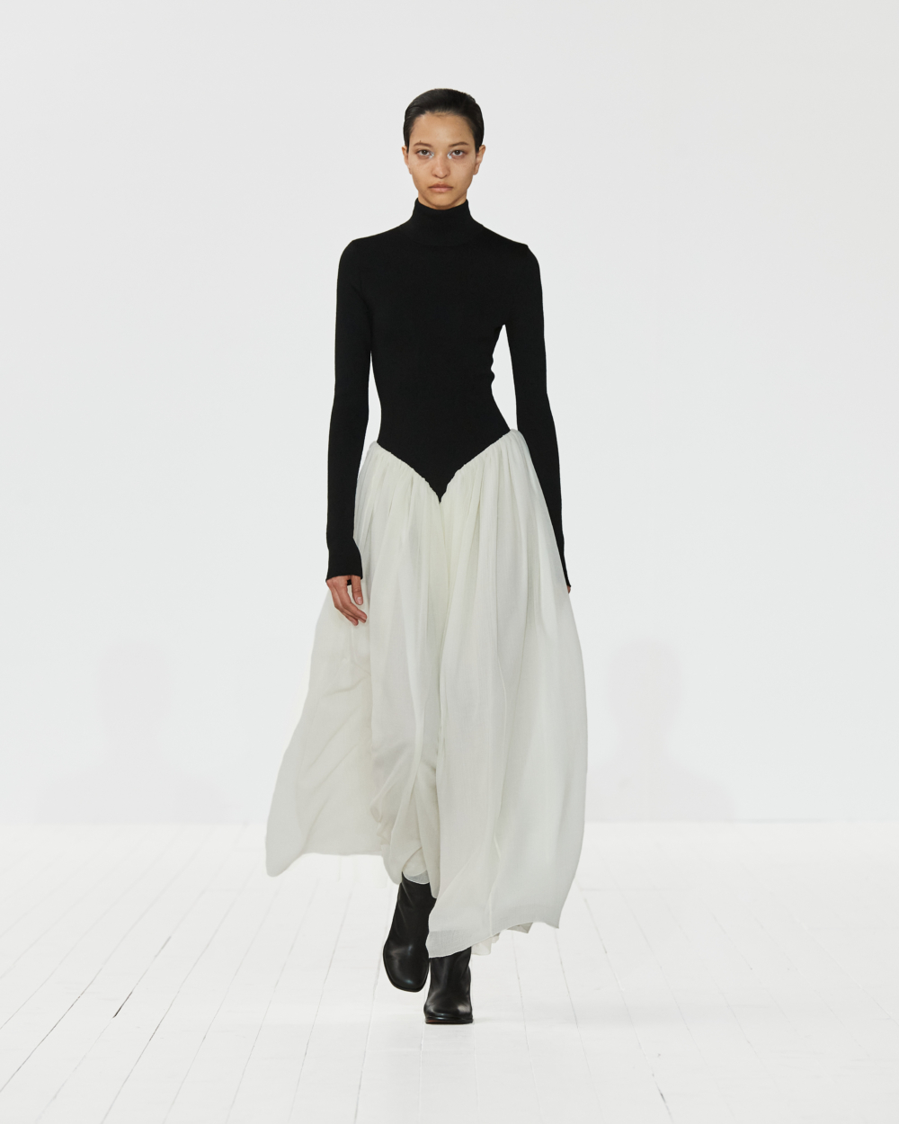 Chloé FW23 Look 36。