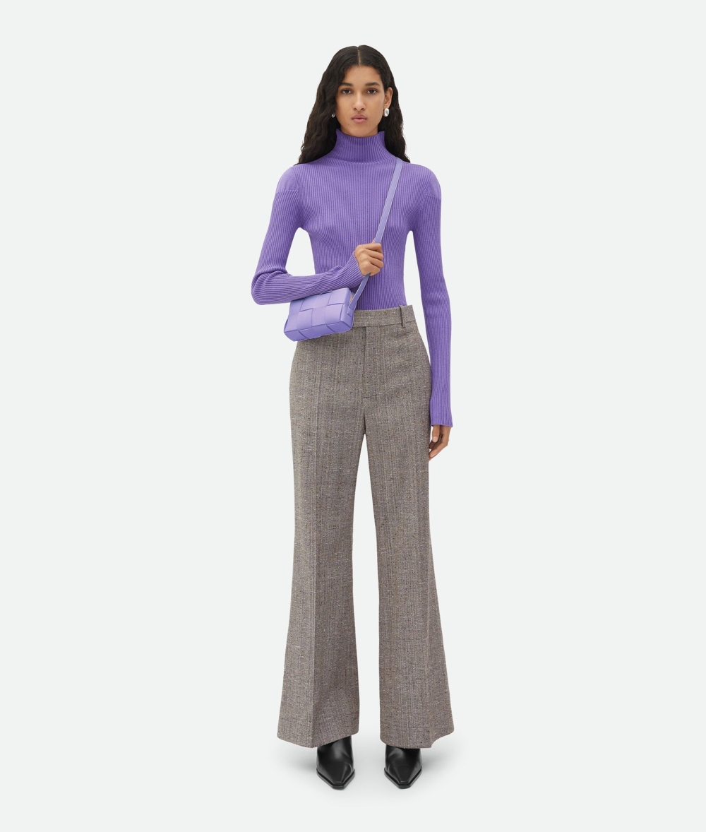 搭配起來也非常時髦。