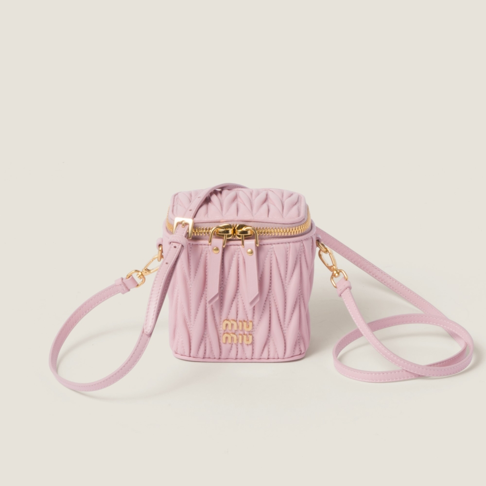 2023秋冬Miu Miu 新手袋:Miu Miu Matelassé納帕皮革迷你小袋粉色Matelassé nappa leather mini-pouch