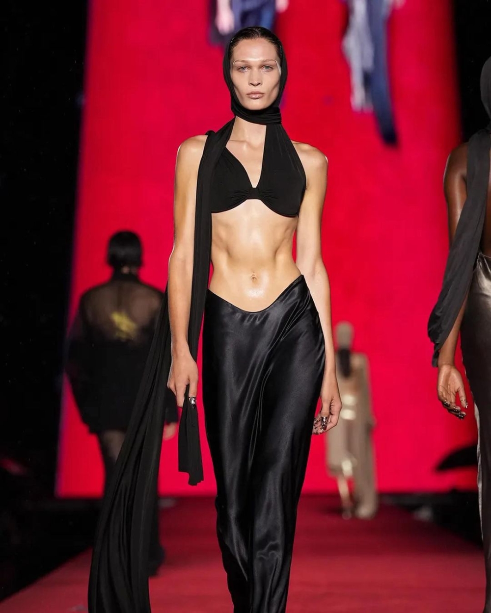 被錯認為是Bella Hadid的模特兒「Dalton Dubois」