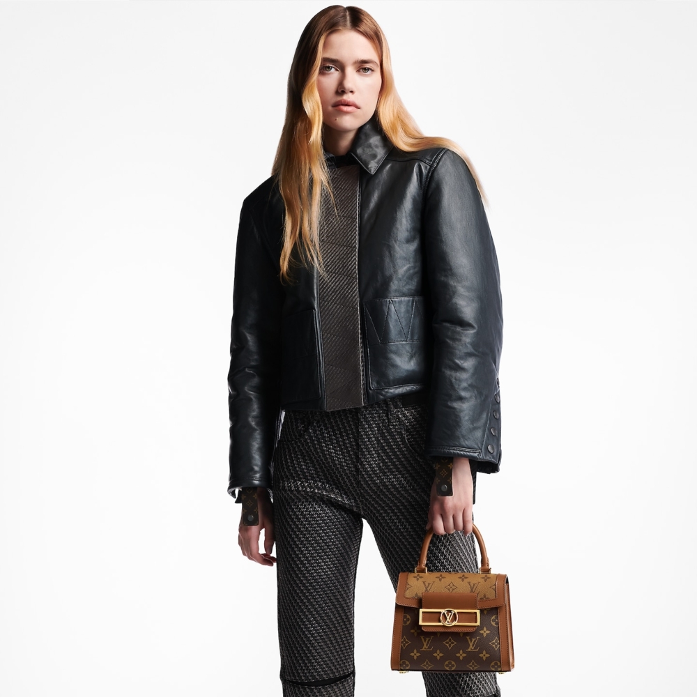 偏正方形的信封包設計