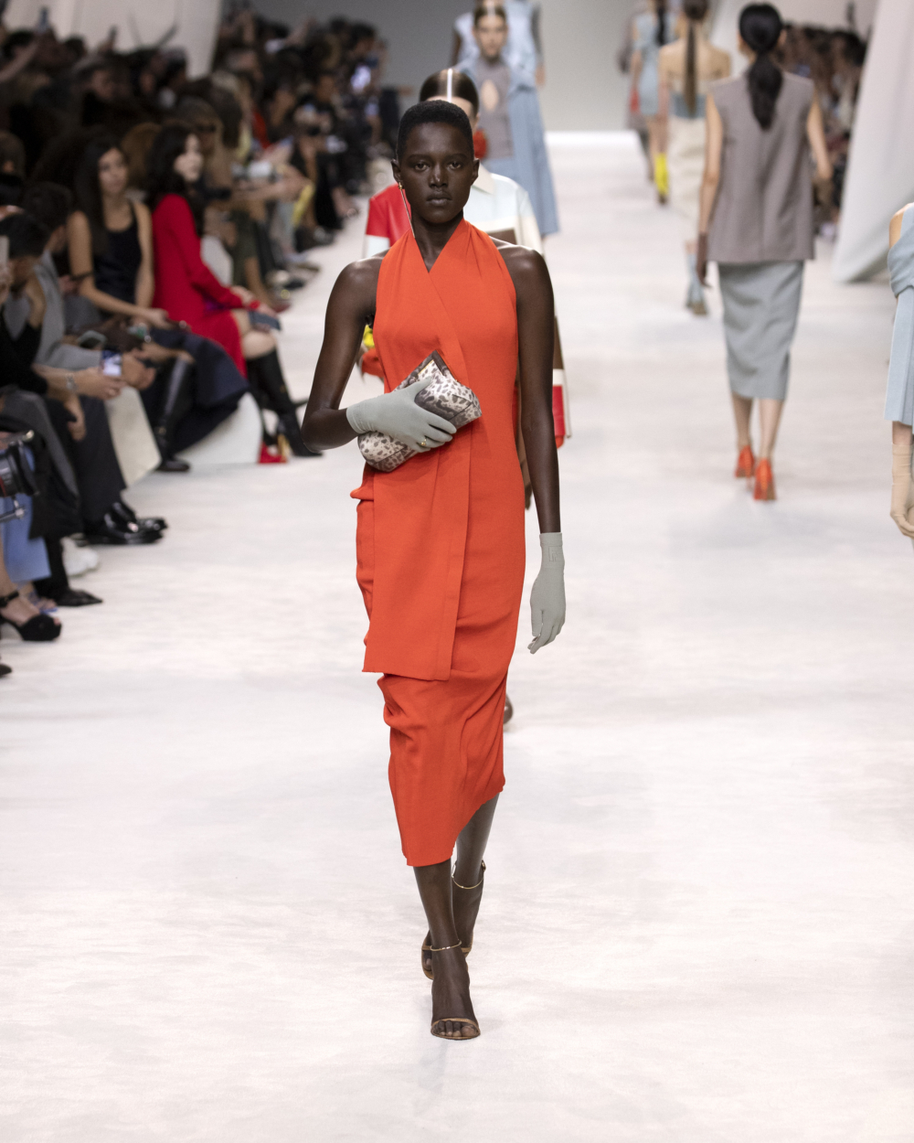 日常可穿,正式場合也能漂亮出場