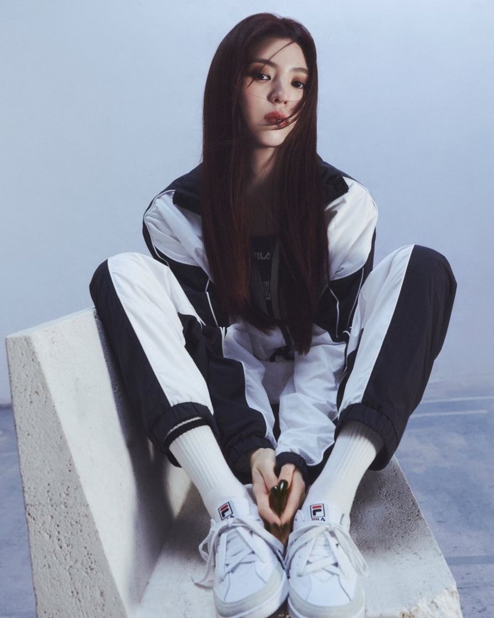 以運動套裝變身帥氣女孩