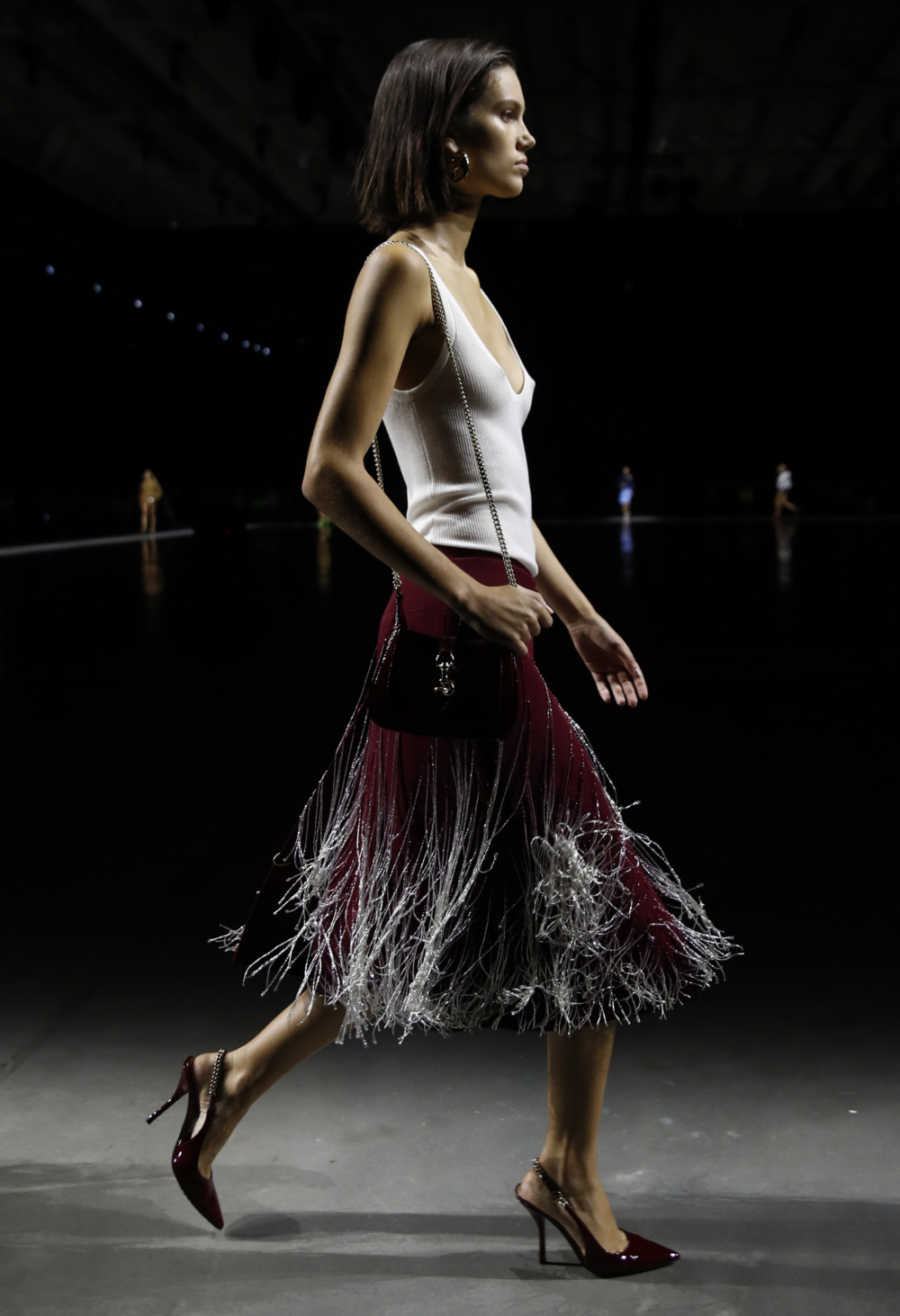 流蘇、水鑽以及多彩的視覺碰撞都讓人眼前一亮