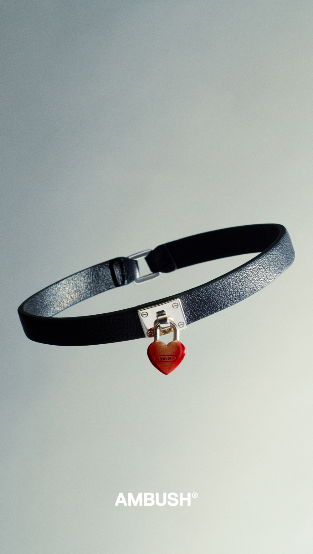 AMBUSH愛心皮革配飾