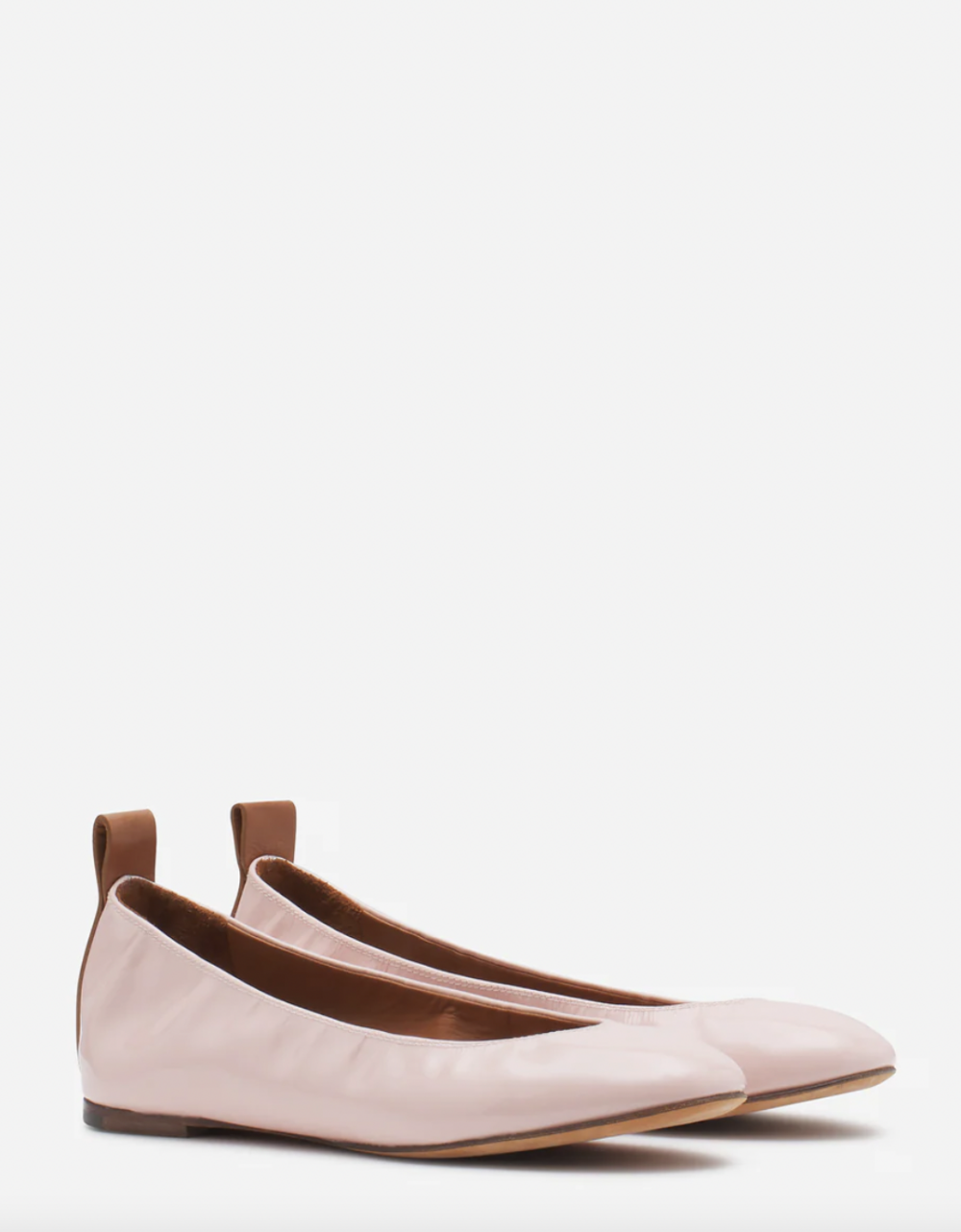 The Ballerina Flat in Patent Leather。