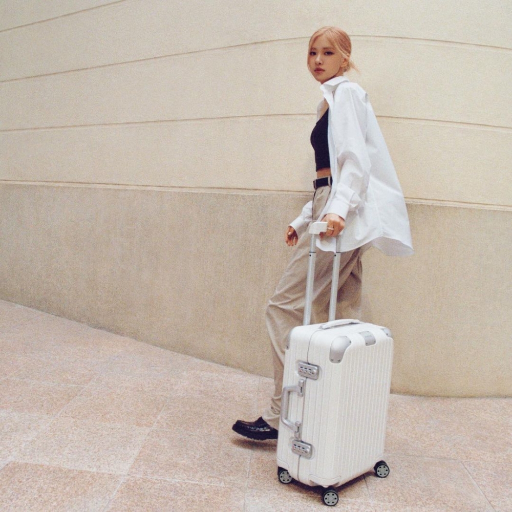 Rosé出鏡Rimowa新形象大片。