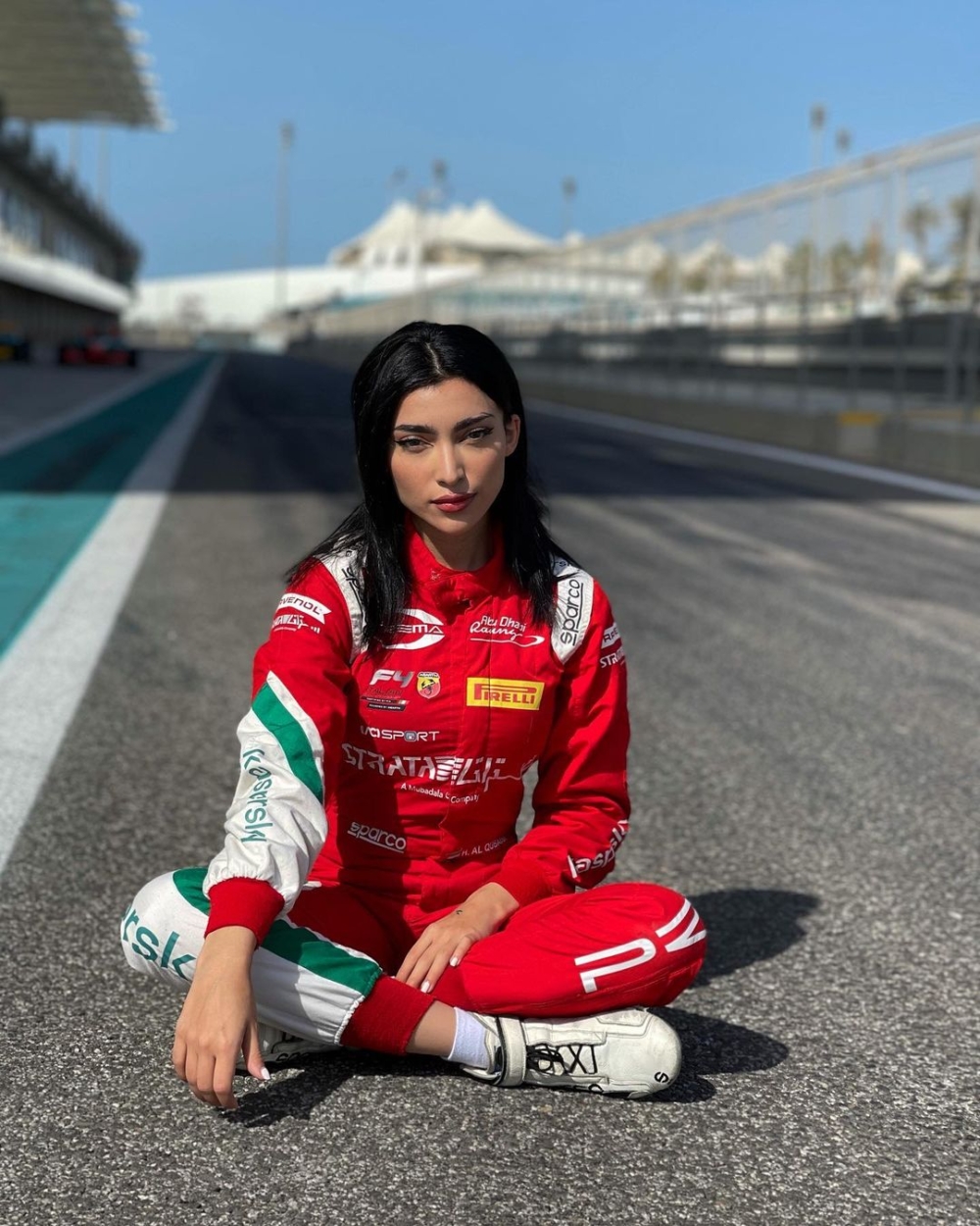 Amna Al Qubaisi除了要面對訓練、比賽時落敗的低潮,更曾經歷被趕出比賽、被貶低的經歷