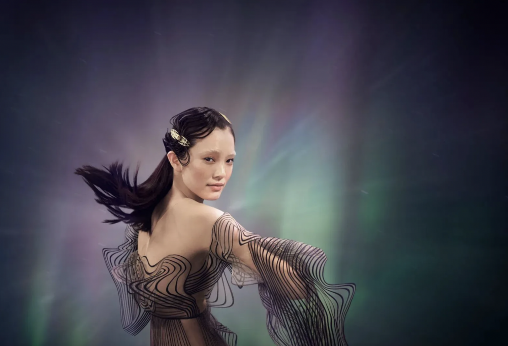 Aveda × Iris van Herpen釋出的形象照。