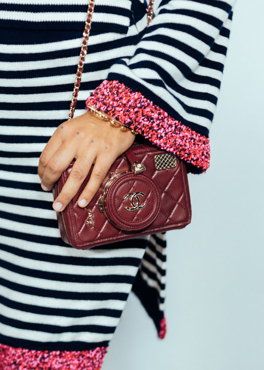 CHANEL 2024春夏系列亮點手袋:「相機包」