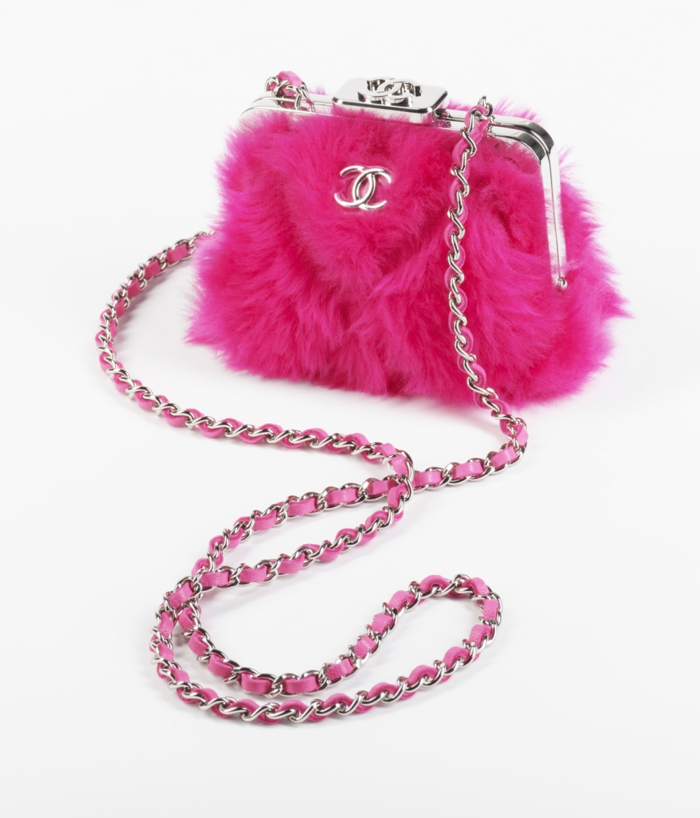 CHANEL 2023/24 Coco Neige系列單品:CHANEL CLUTCH WITH CHAIN
