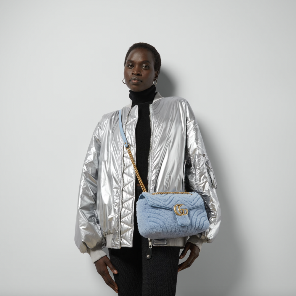 可以兩用的手袋。