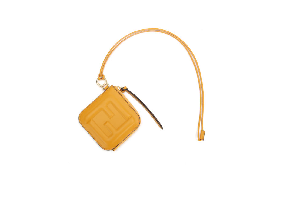 「Friends of FENDI」系列配件