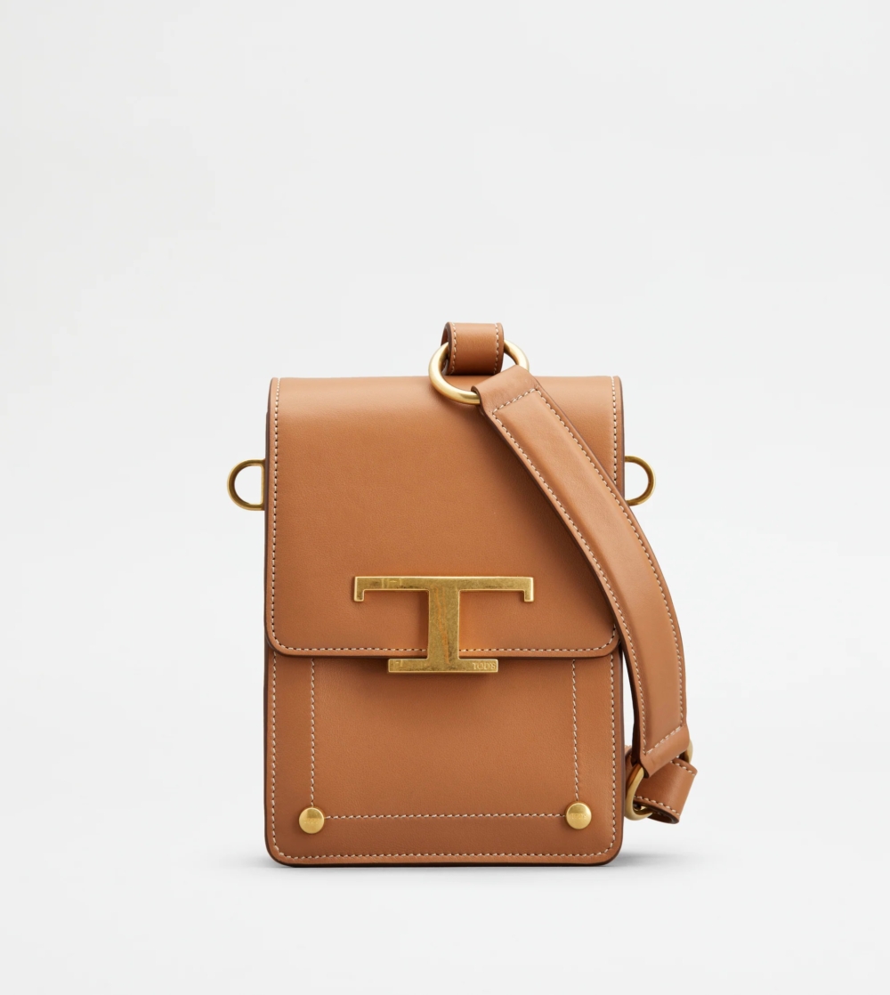 Tod's T Timeless駝色迷你直式風琴包。