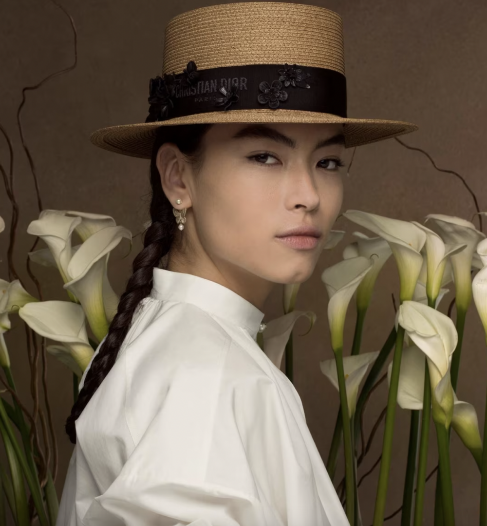 Dior 2024中登場的早春度假系列「蝴蝶首飾」。