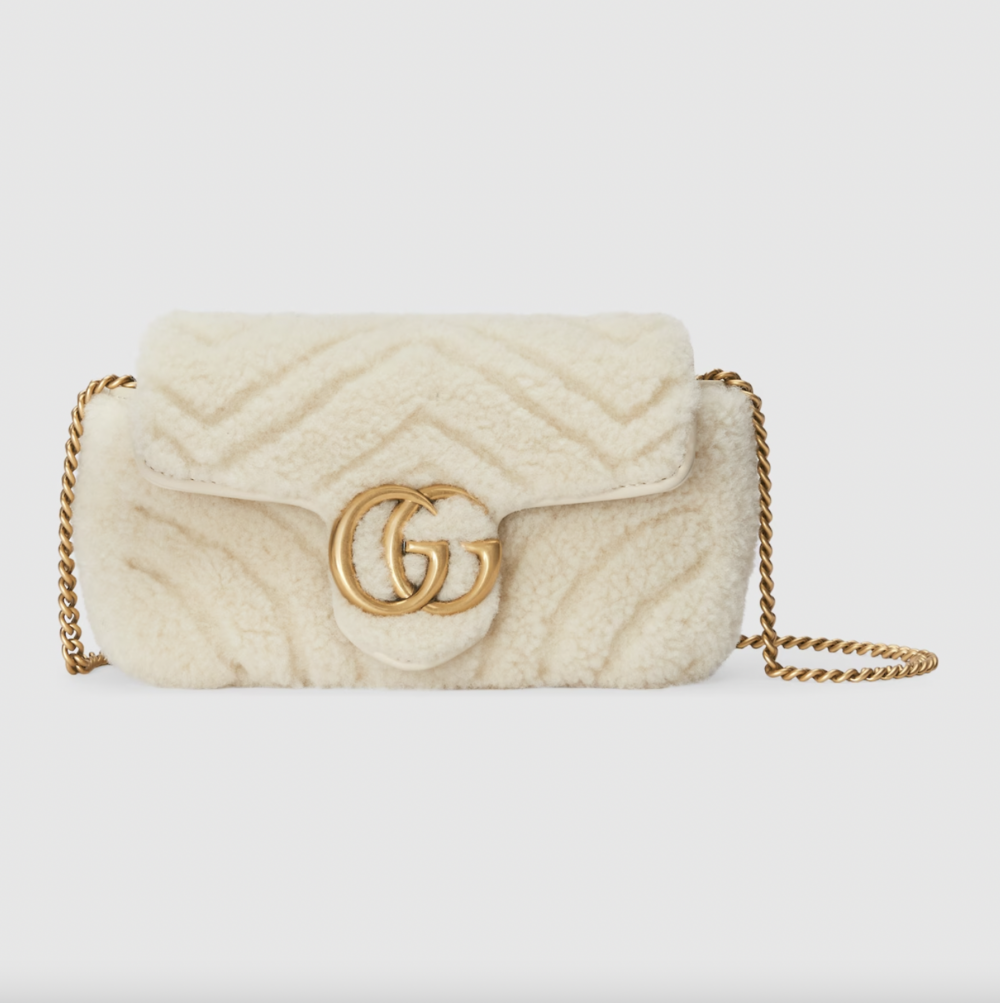 GG Marmont Super Mini Bag。