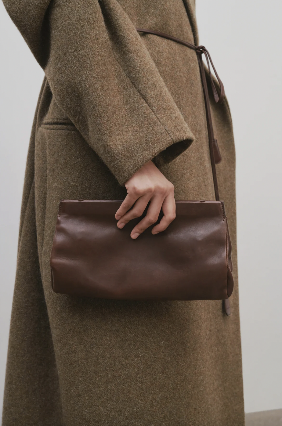 多款棕色手袋供你挑選。