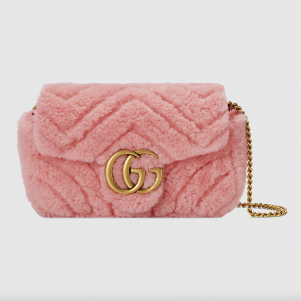 GG Marmont Super Mini Bag。