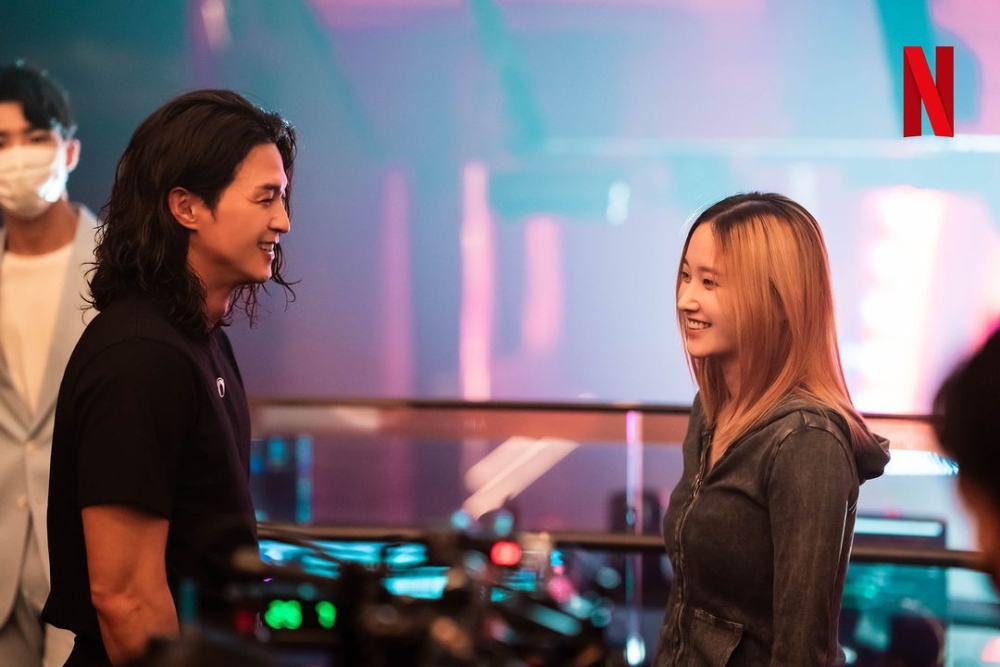 全鐘瑞與金智勳飾演的崔高手展開一場你死我活的決鬥