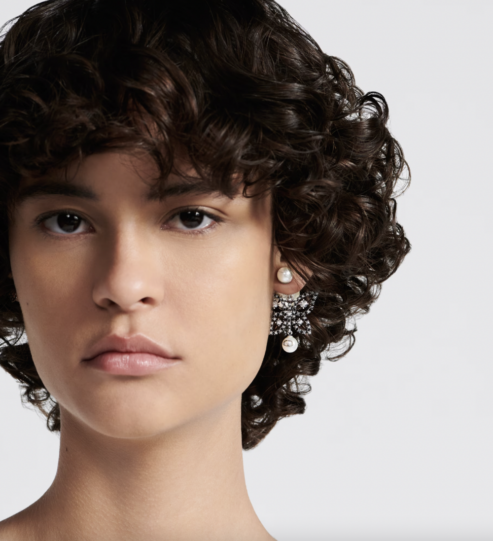 Dior Tribales Earrings。