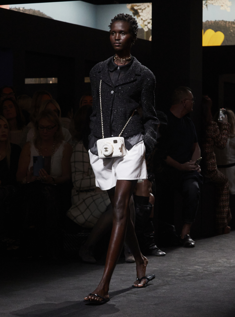 CHANEL 2024春夏系列亮點手袋:「相機包」