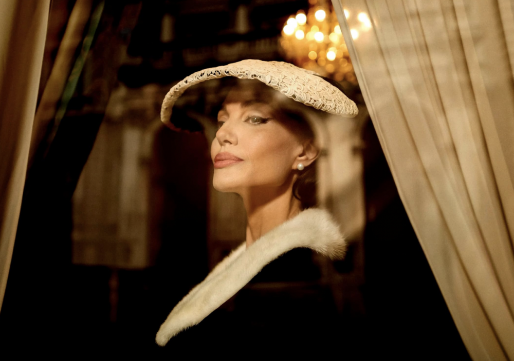 Angelina Jolie新作《Maria》飾演傳奇女高音Maria Callas。