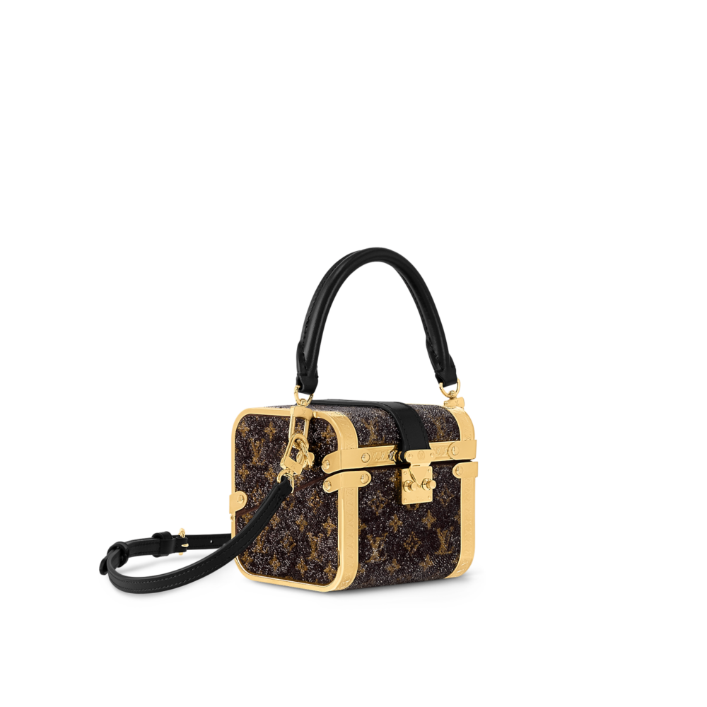 袋身覆蓋手工鑲嵌的半透明水晶