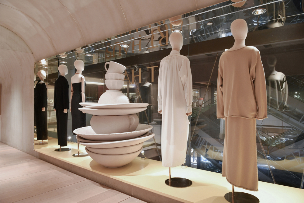 店內的櫥窗擺飾。