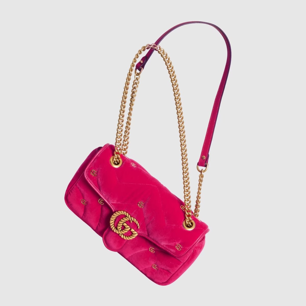 揹上融入各式聚會派對非常合適。