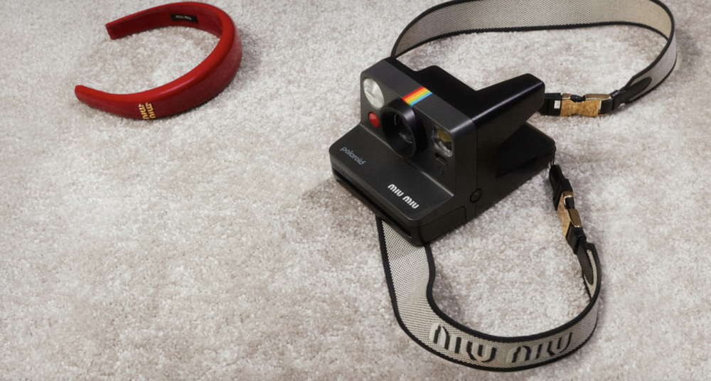 Miu Miu本次推出的聯名系列。