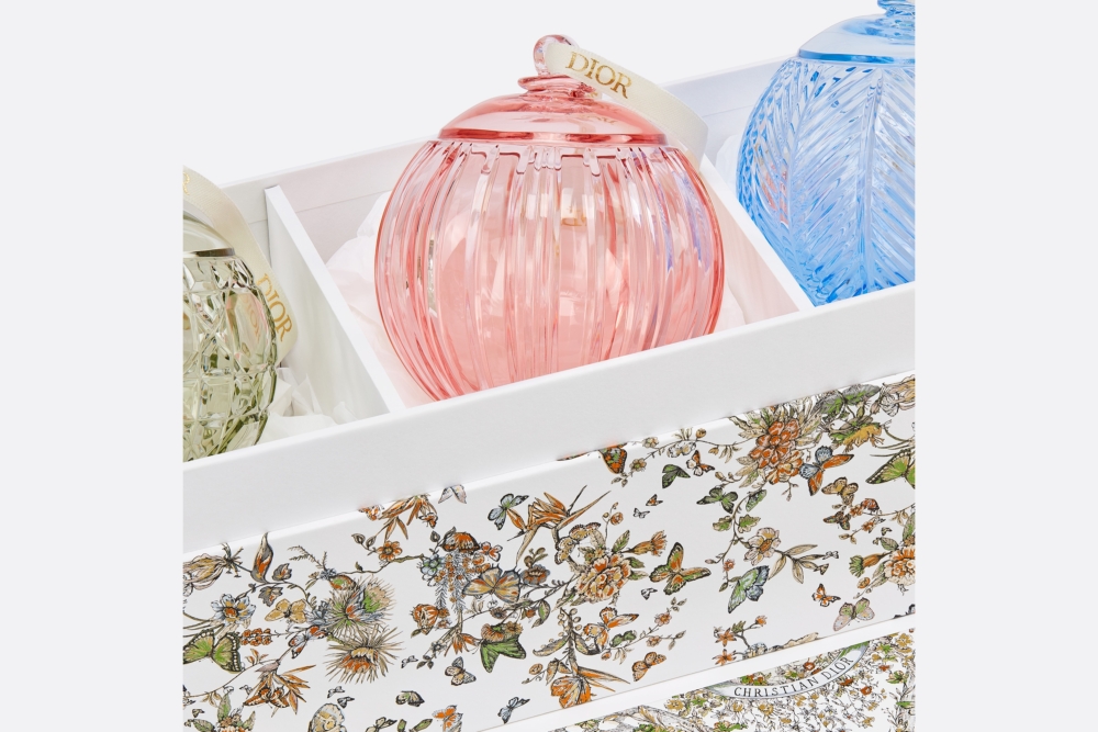 同樣出自於Dior 2024度假系列時裝展的「多色2024度假系列水晶」