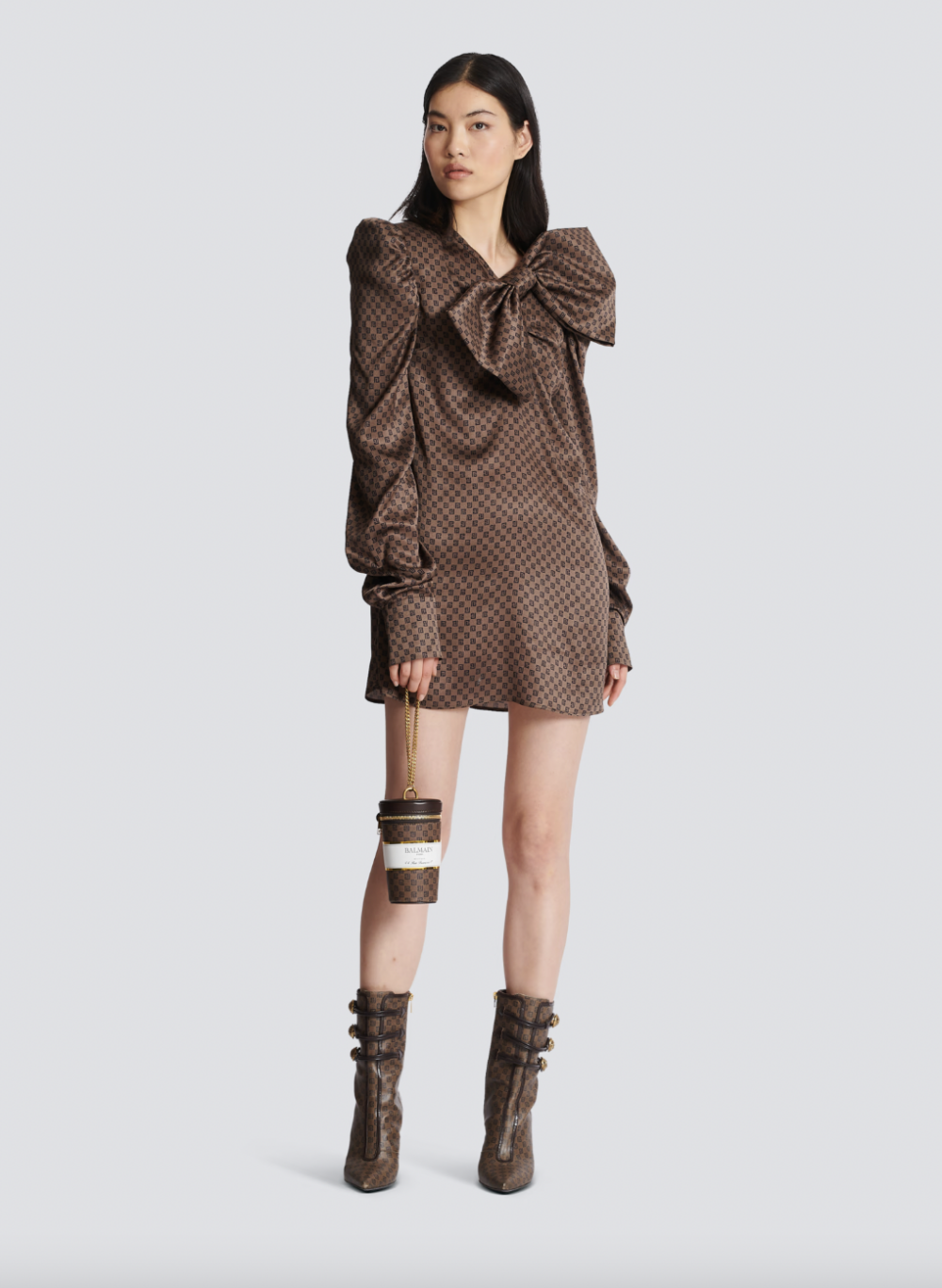 日常生活的物件都變成手袋。