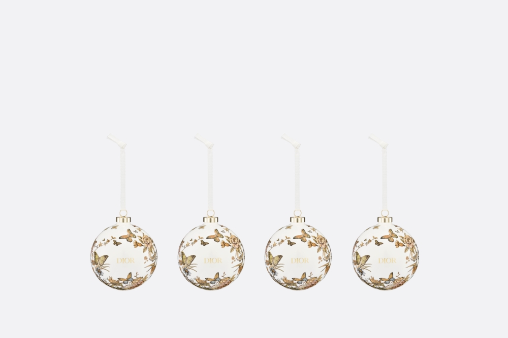 「Butterfly Around the World」主題圖案詩意盎然