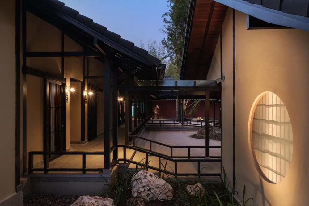 新開幕的日式餐廳。